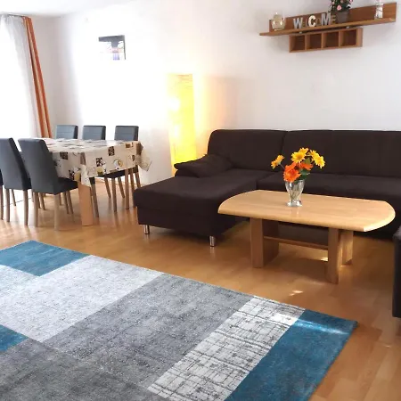 Comfort-size Apartment *